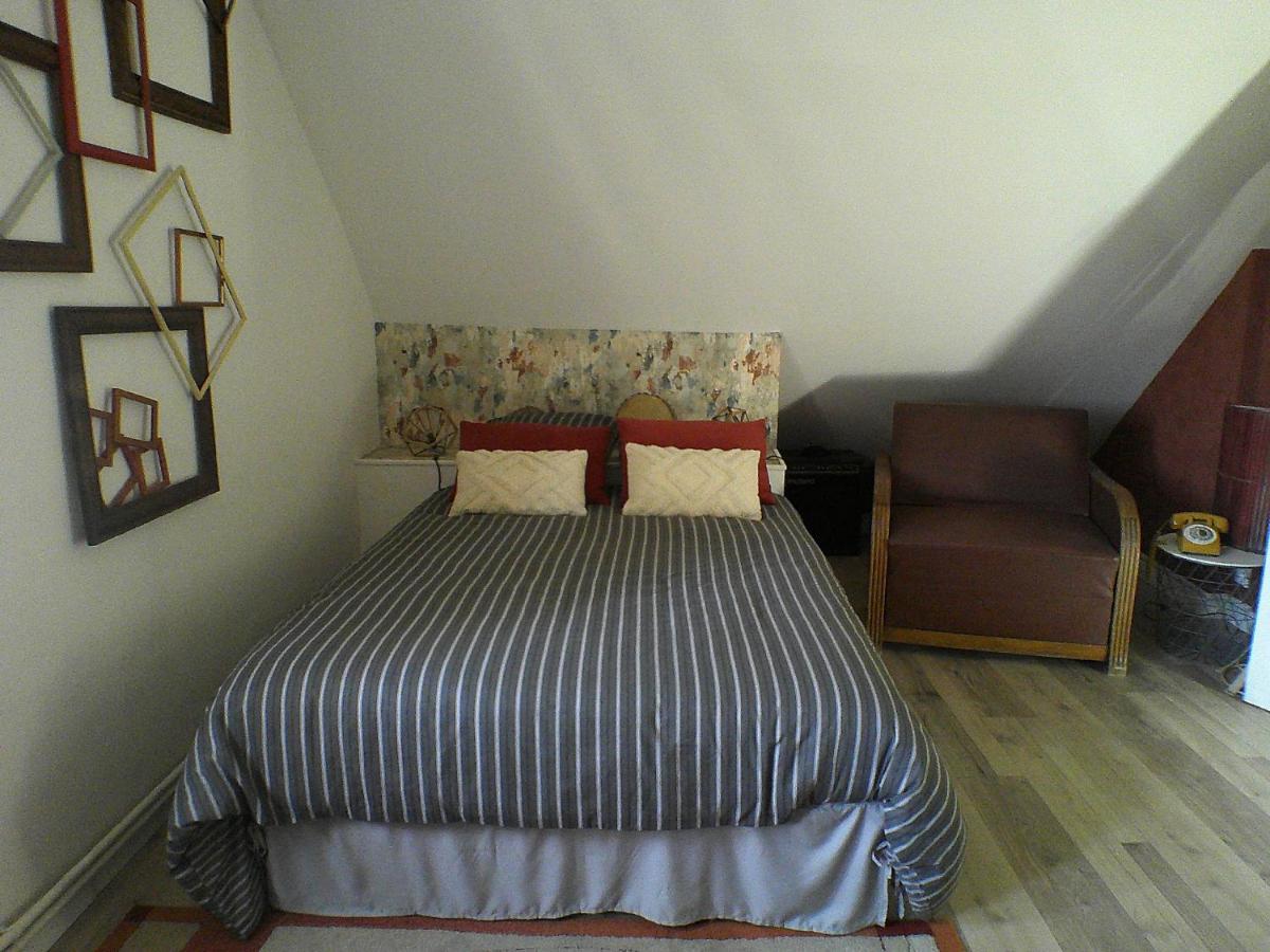 Le Clocooning Chambres D'Hotes Chez L'Habitant Billy  Exterior photo